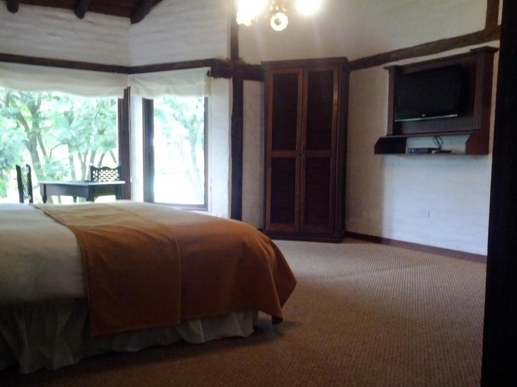 Hotel Hacienda Abraspungo Riobamba Room photo